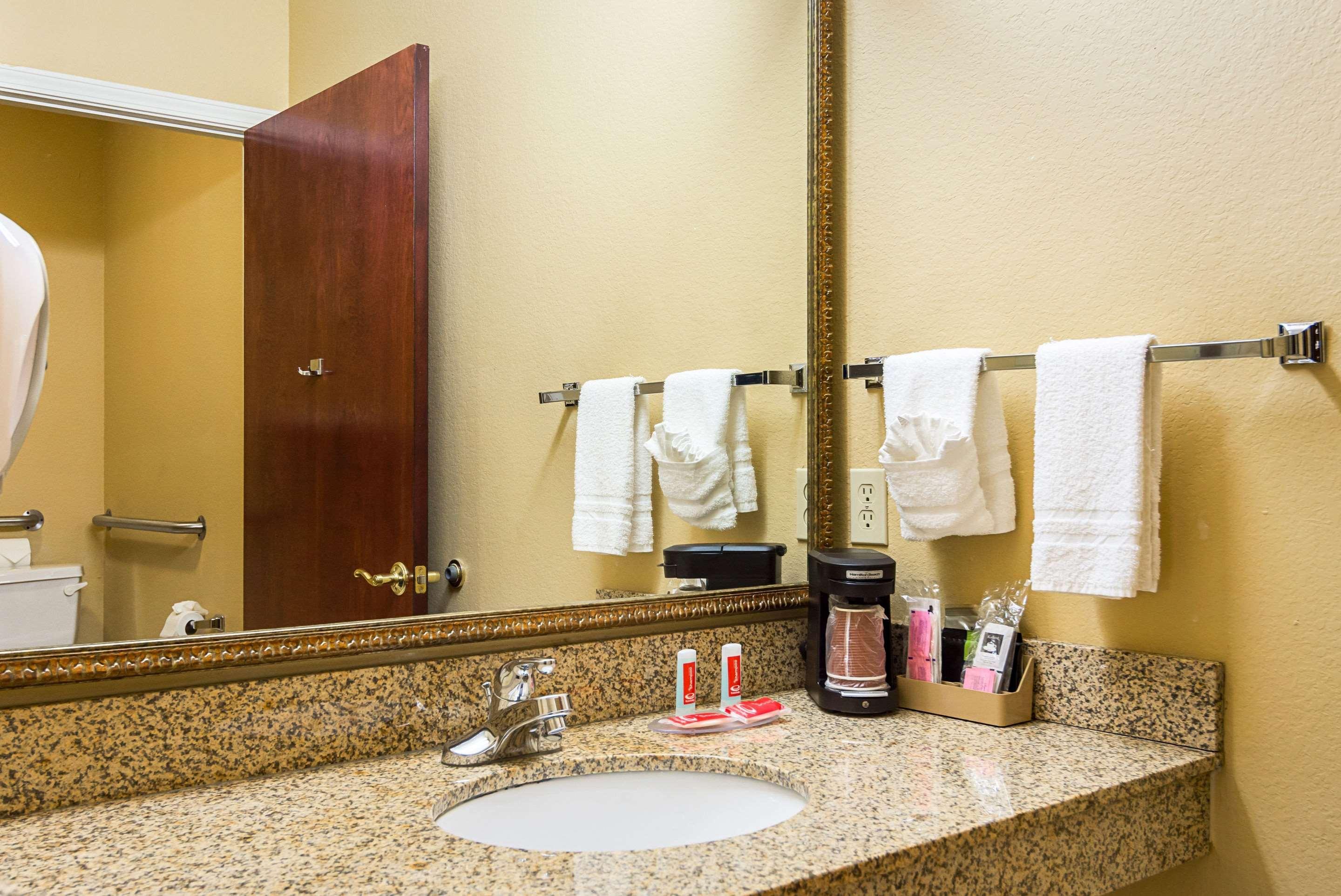 Econo Lodge Inn&Suites Bryant Esterno foto