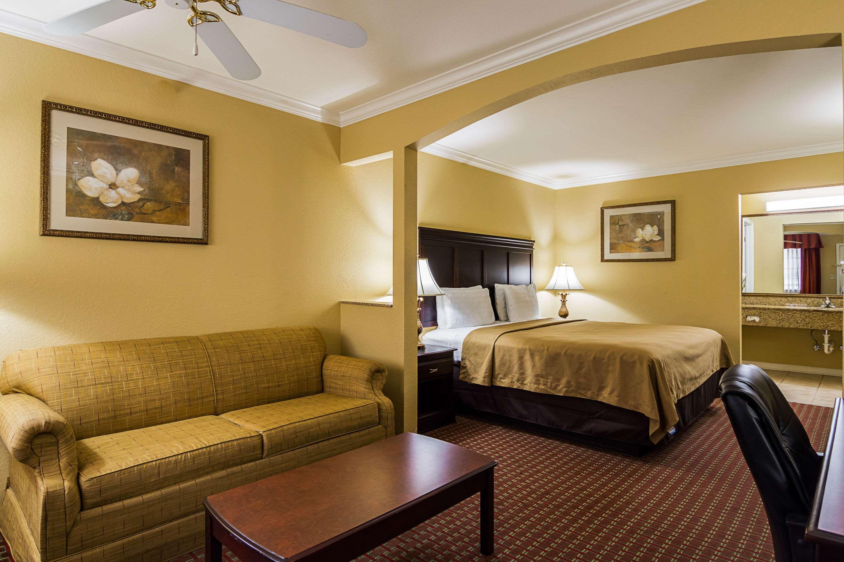 Econo Lodge Inn&Suites Bryant Esterno foto