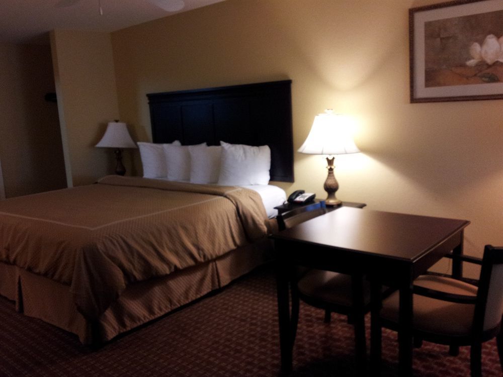 Econo Lodge Inn&Suites Bryant Esterno foto